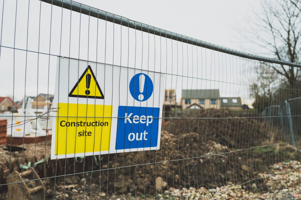 Top 5 Construction Site Security Risks And How To Tackle Them | React ...
